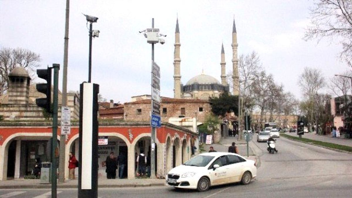 Kule Radarlar\' Sürücülere 10 Günde 2 Buçuk Milyon TL Ceza Kesti