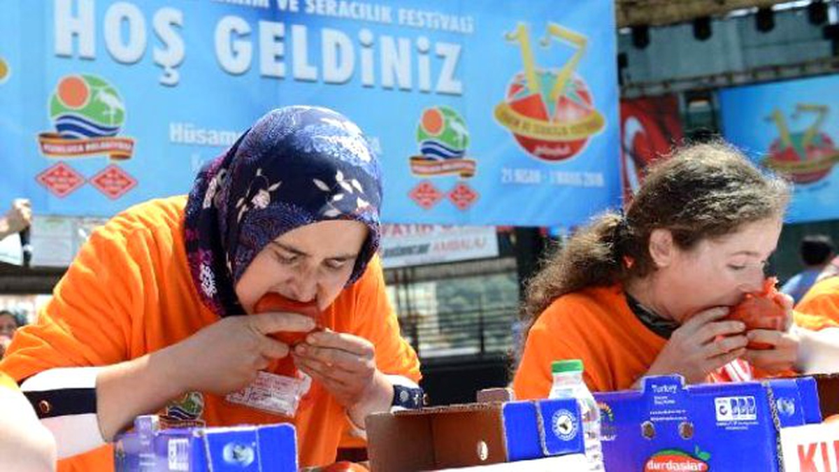 Kumluca Tarım ve Seracılık Festivali\'nde Kadınlar Yarıştı