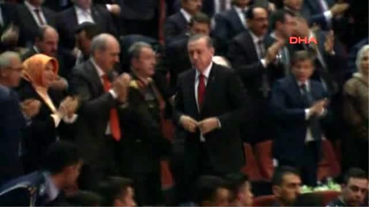 Kut\'ül Amâre Zaferi\'ni Kazanan 6. Ordu\'nun Sancağı Cumhurbaşkanı Erdoğan\'a Takdim Edildi