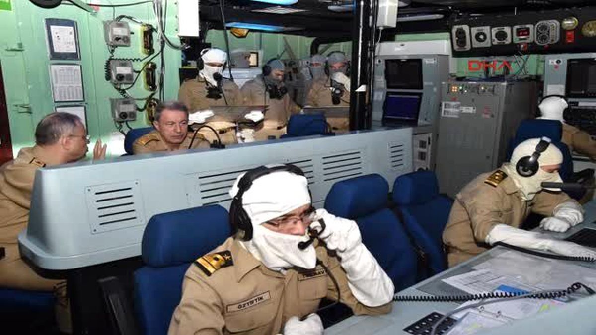 Orgeneral Akar\'dan, TCG Gökova Fırkateyni\'ne Ziyaret