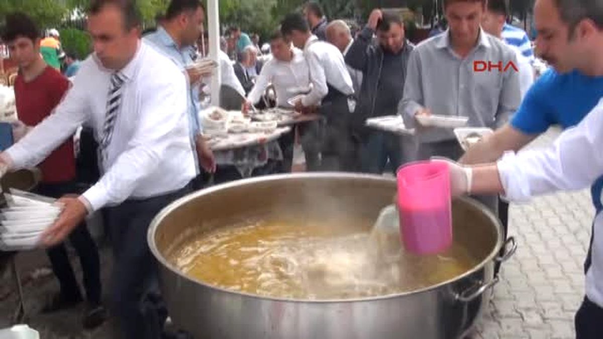Şanlıurfa\'da 5 Bin Kişiye Tirit