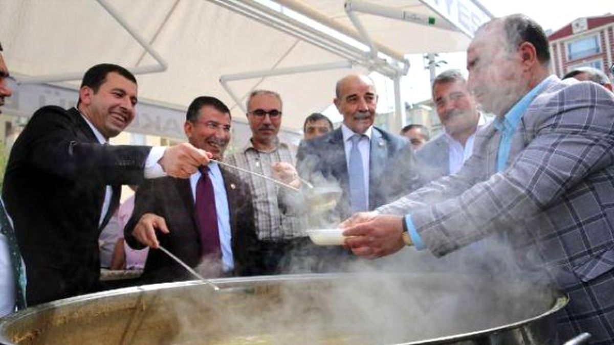 Şanlıurfa\'da 5 Bin Kişiye Tirit