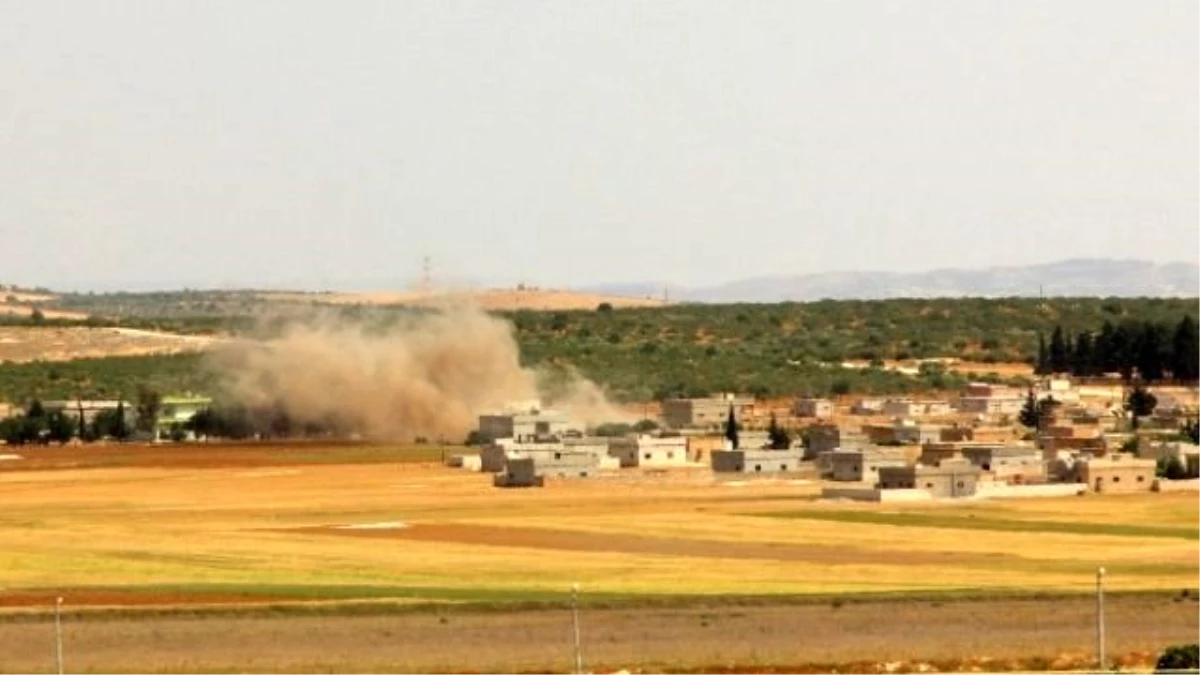 Suriye Sınırında Daeş\'e Ait Hedefler Obüslerle Vuruldu