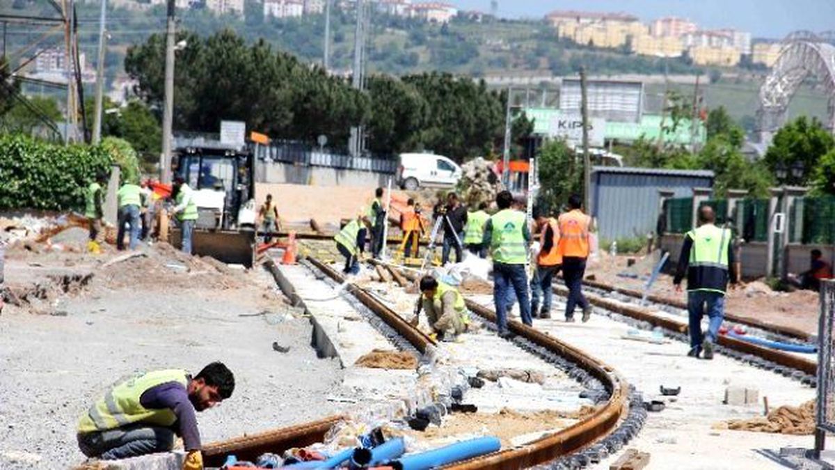 Akçaray\'da 600 Metre Ray Döşendi