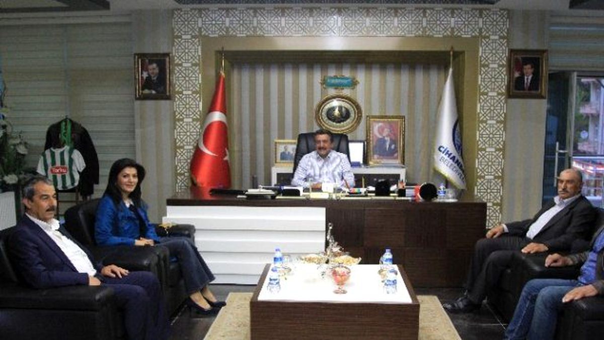 Ayşe Türkmenoğlu\'ndan Başkan Kale\'ye Ziyaret