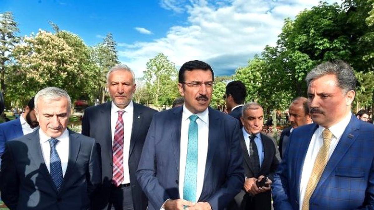 Bakan Tüfenkci, Hürriyet Parkı\'nda İnceleme Yaptı