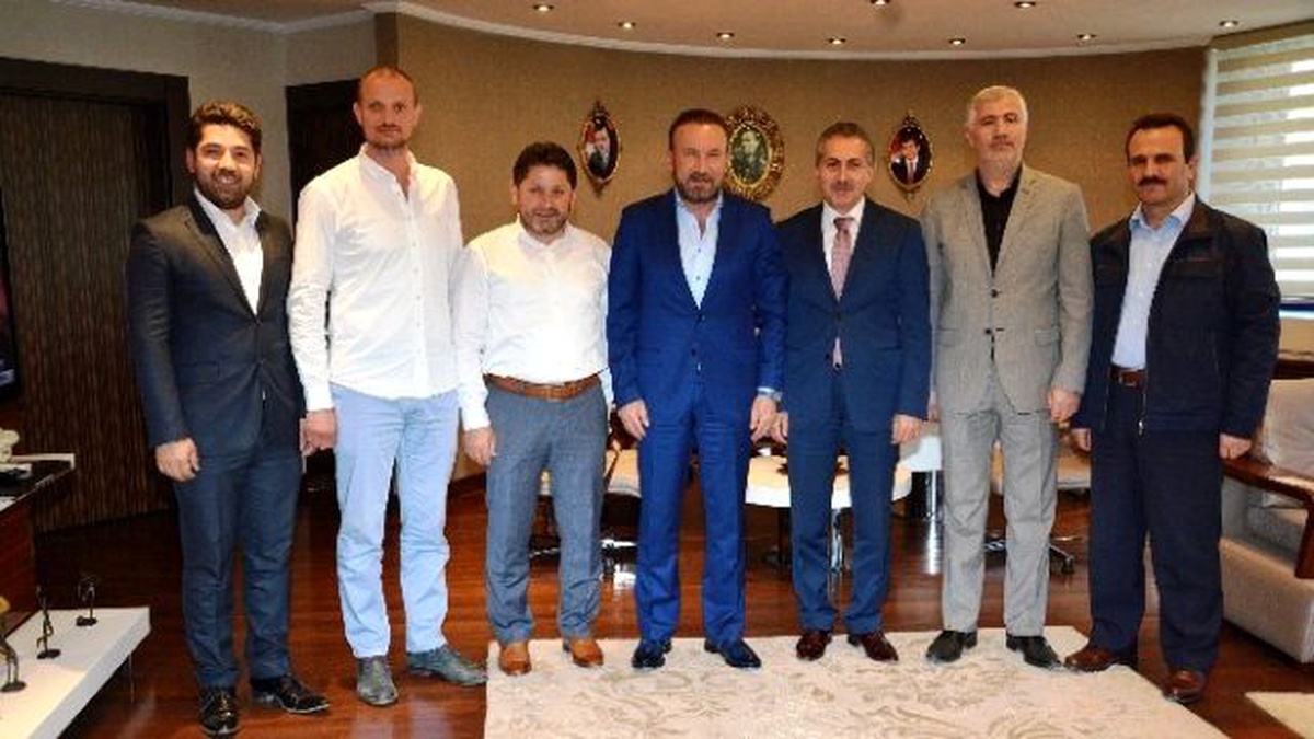 Başkan Doğan, Müteahhitleri Konuk Etti