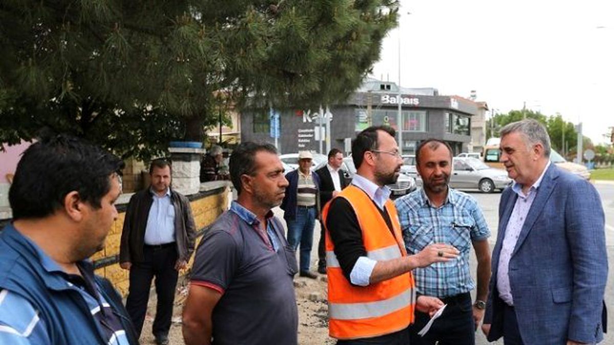 Başkan Toçoğlu Ünal Ozan Caddesindeki Çalışmaları İnceledi