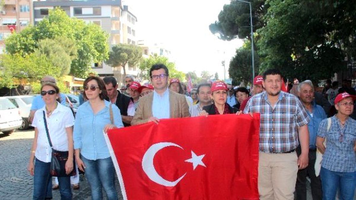Bergama\'da 1 Mayıs Coşkusu