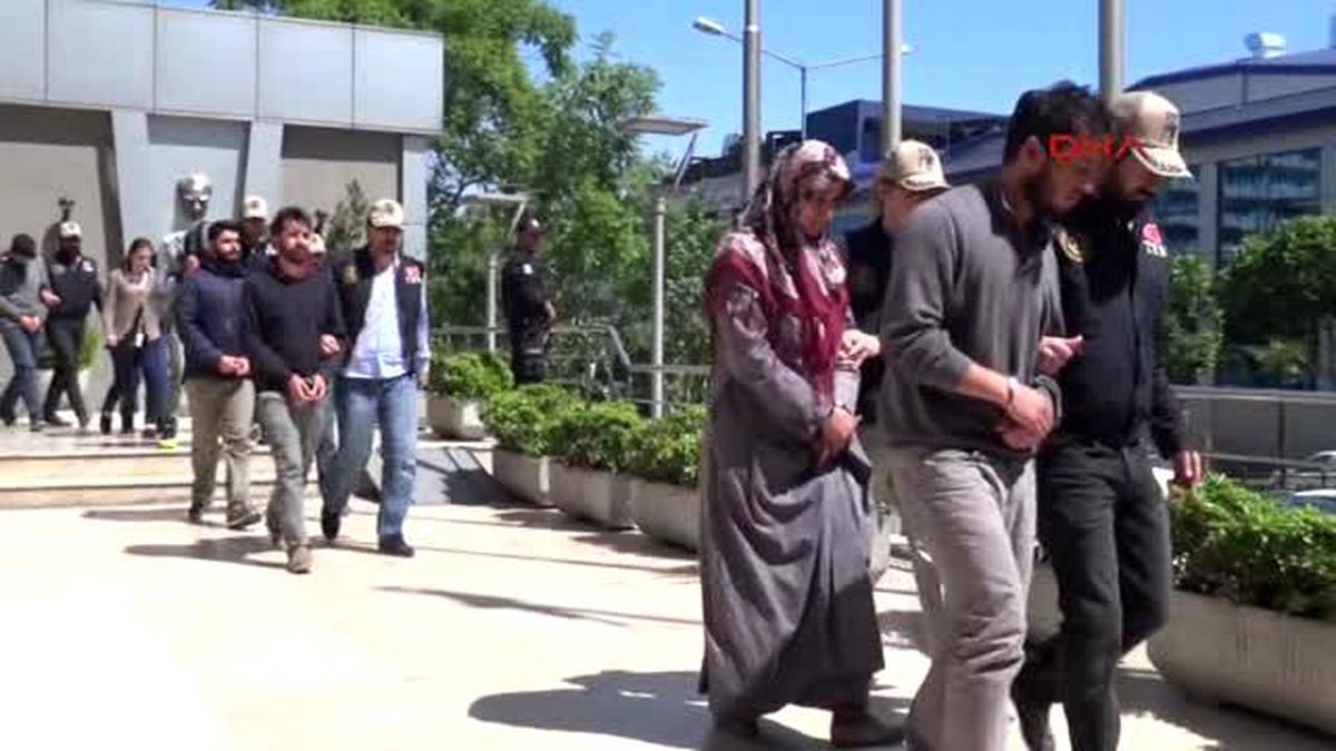 Bursa?daki Canlı Bomba Soruşturması Kapsamında Gözaltına Alınan 17 Şüpheli Adliyeye Sevk Edildi