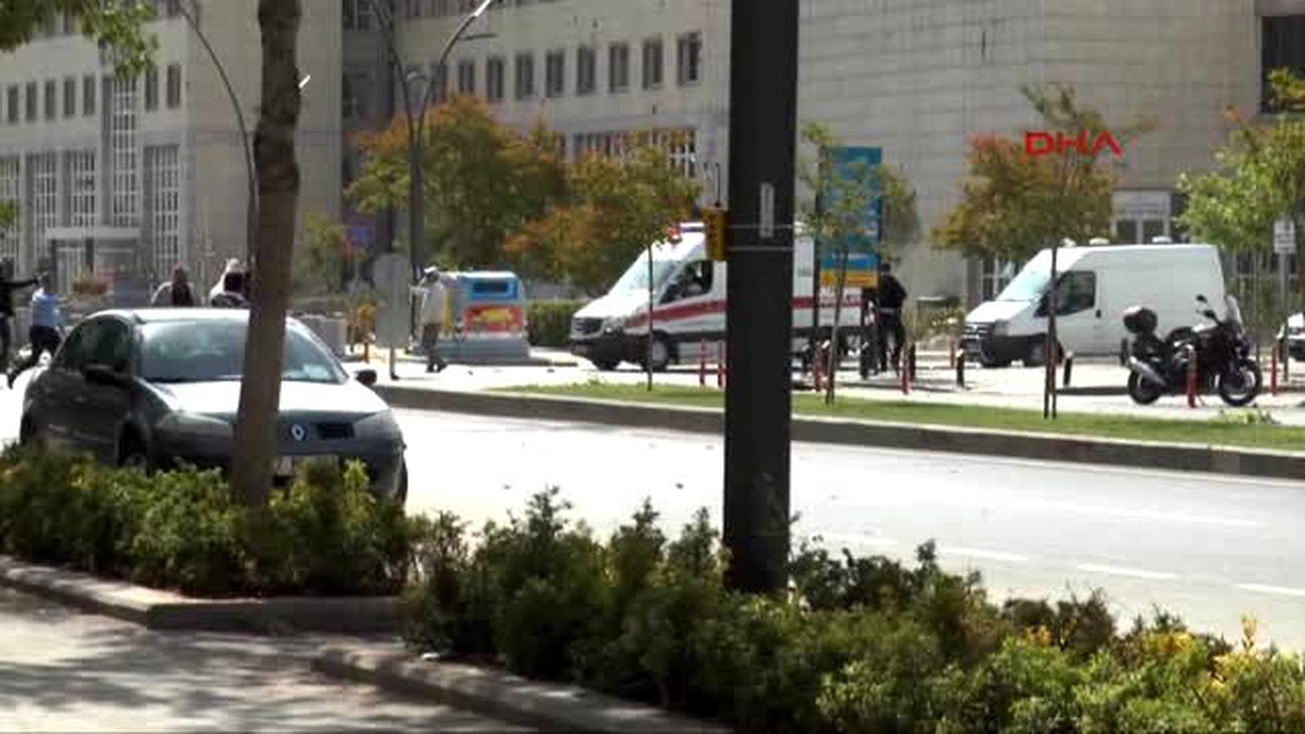 Gaziantep Emniyet Müdürlüğü\'ne Terörist Saldırısı: 6\'sı Polis 9 Yaralı 4-