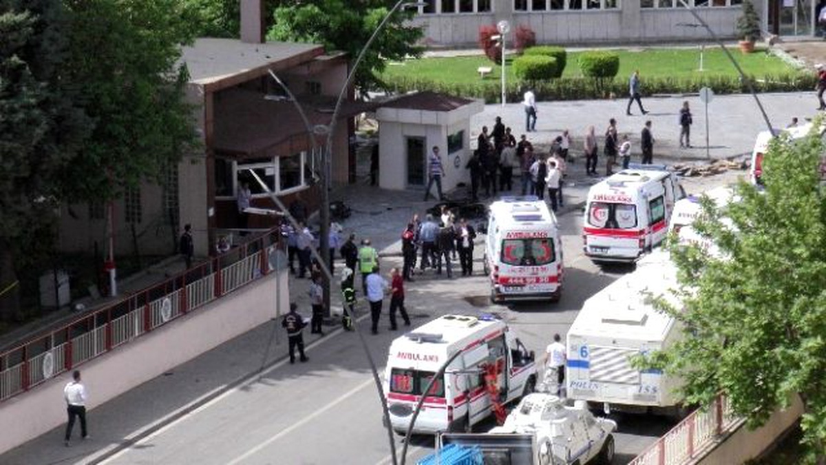 Gaziantep Emniyet Müdürlüğü Önünde Patlama