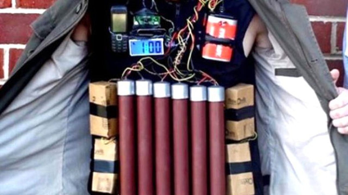 Ailesi Aradı, Her Yerde Aranıyor! İstanbul'da Polise Canlı Bomba İhbarı