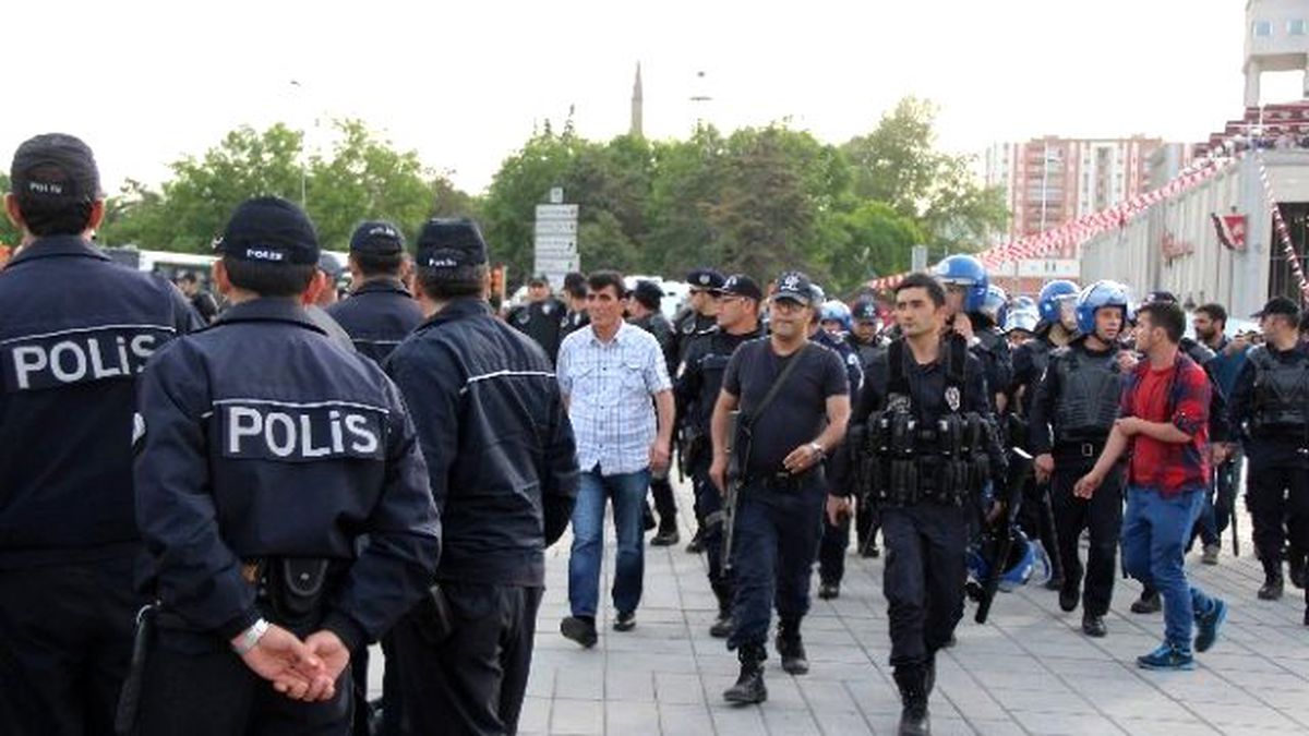 Kayseri\'de 1 Mayıs Kutlaması Sonrasında Gerginlik Yaşandı