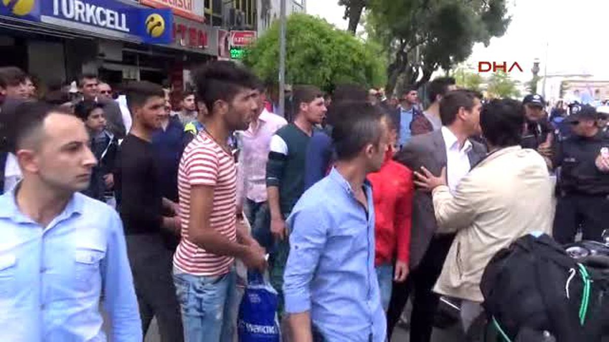 Konya\'da 1 Mayıs Kutlamalarında Hdp\'lilere Tepki