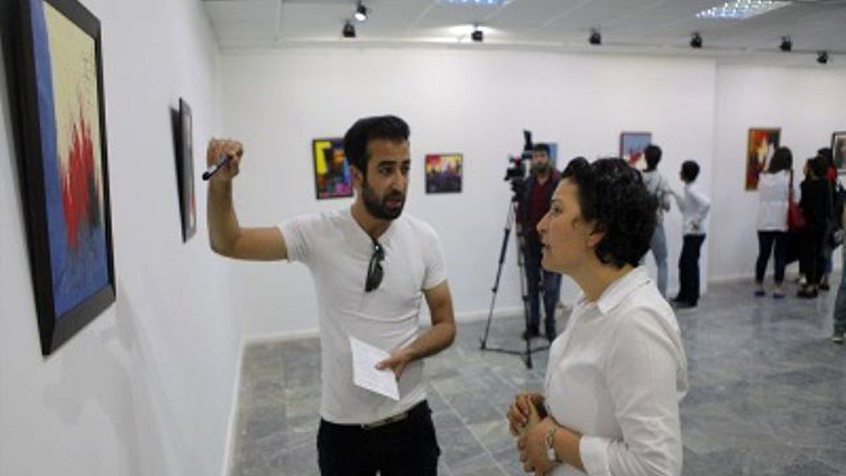 Ressam İrgin\'in Sergisi Açıldı