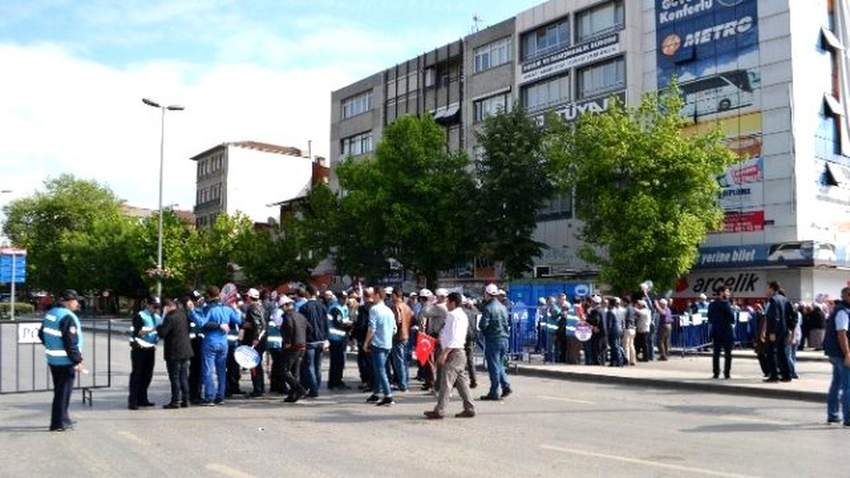 Sakarya\'da 1 Mayıs Kutlamaları