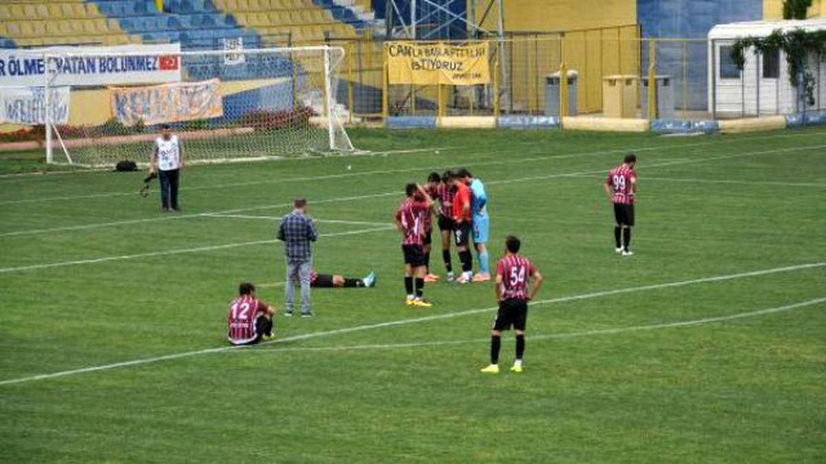 Takım Otobüsüne Alınmayan Kartalsporlu Futbolcular, Havalimanında Sabahladı
