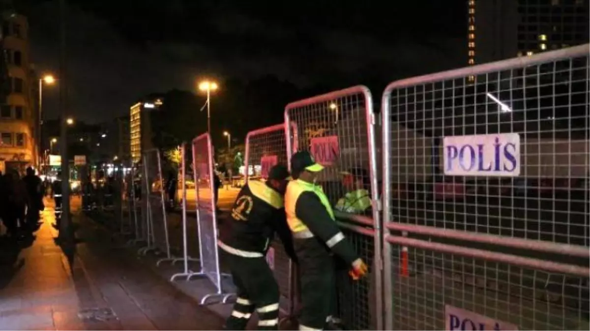 Taksim Meydanı Trafiğe Açıldı