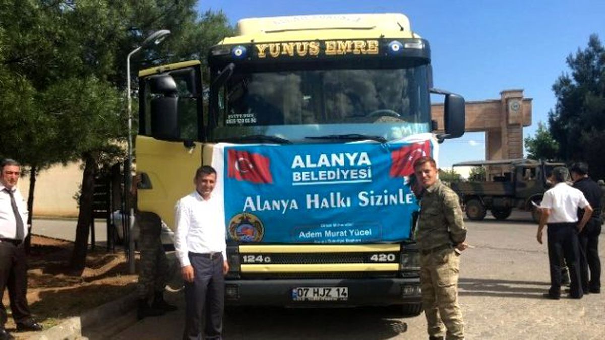Alanya Belediyesi\'nin Yardım Tırı Mardin\'deki Emniyet Güçlerine Ulaştı