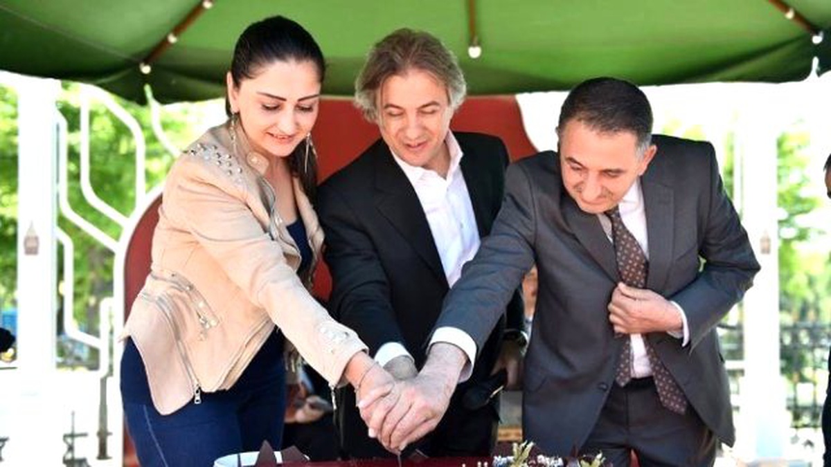 Başkan Demircan, Belediye Çalışanlarıyla Doğum Günü Pastası Kesti