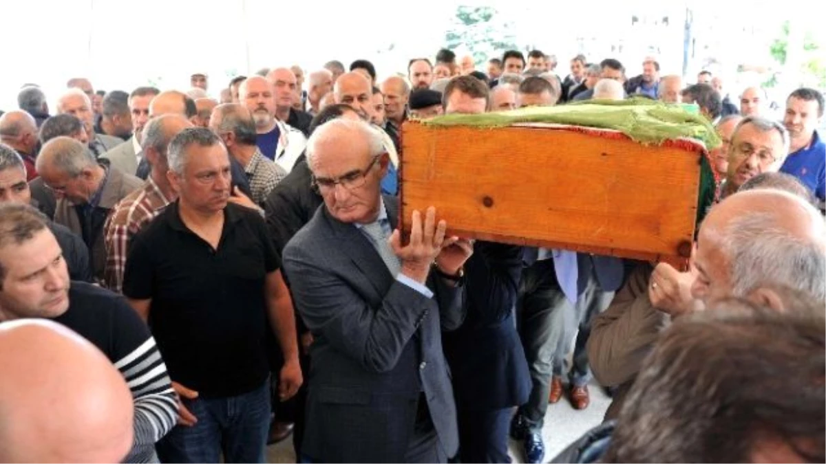Başkan Yılmaz, Mübadil Hatice Karen\'in Cenazesine Katıldı