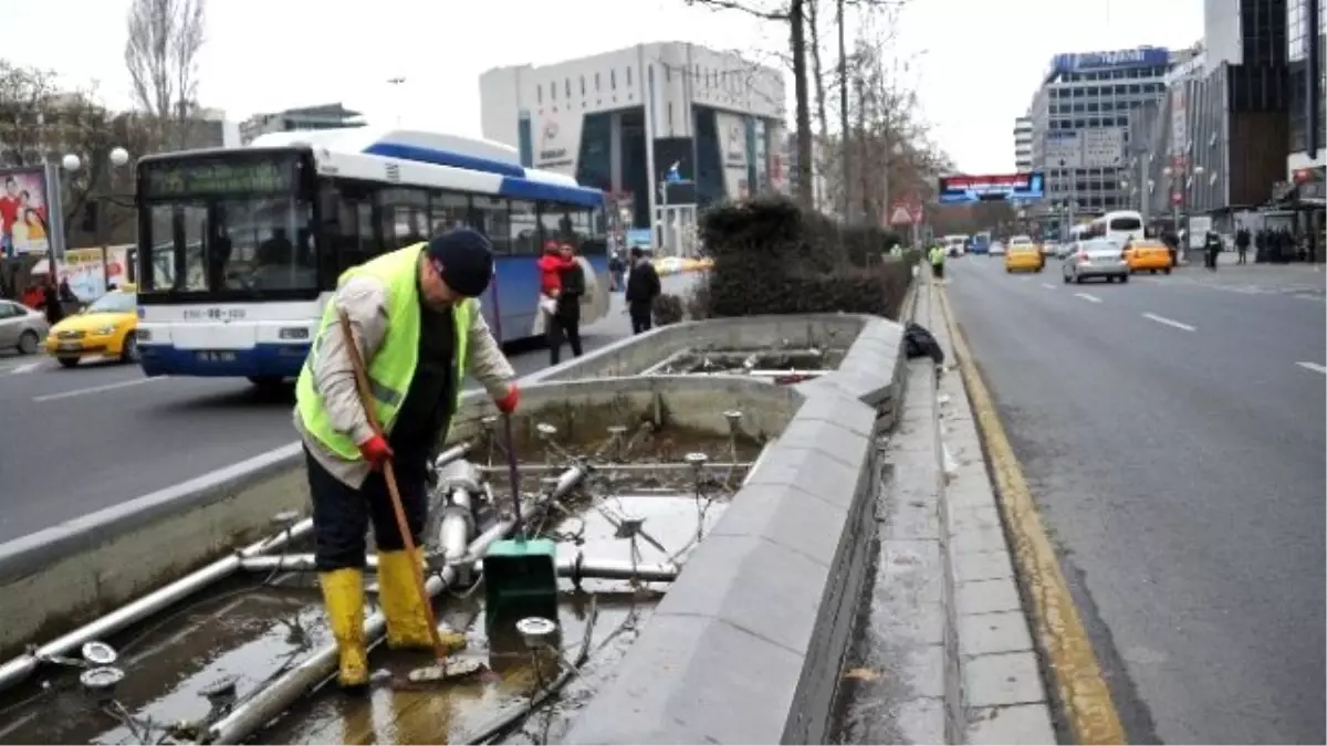 Büyükşehir\'den Havuz Bakımı ve Temizliği