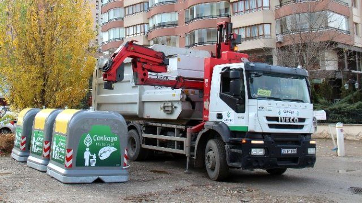 Çayyolu\'na Yeni Sistem Çöp Konteynerleri