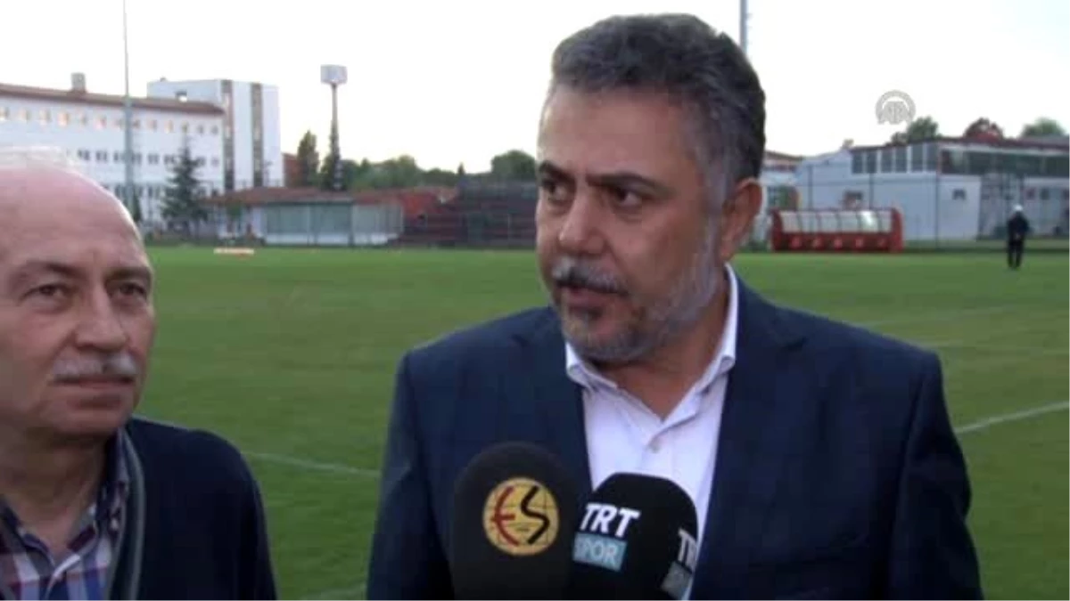 Eskişehirspor Kulübü Başkanı Hoşcan