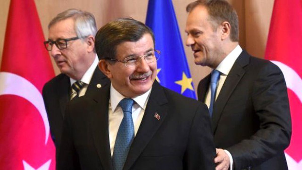 FT: Türkiye, AB'yle Vize Görüşmelerinde Zorlu Engellerle Karşı Karşıya