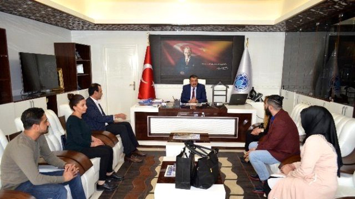 Gürkan, Milli Takıma Giren 3 Kuaförle Bir Araya Geldi