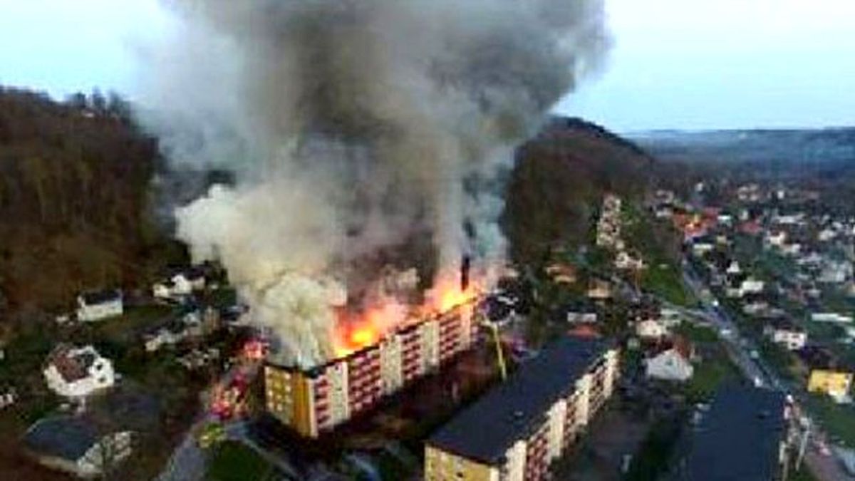 İsveç'te Büyük Yangın! 156 Kişi Tahliye Edildi