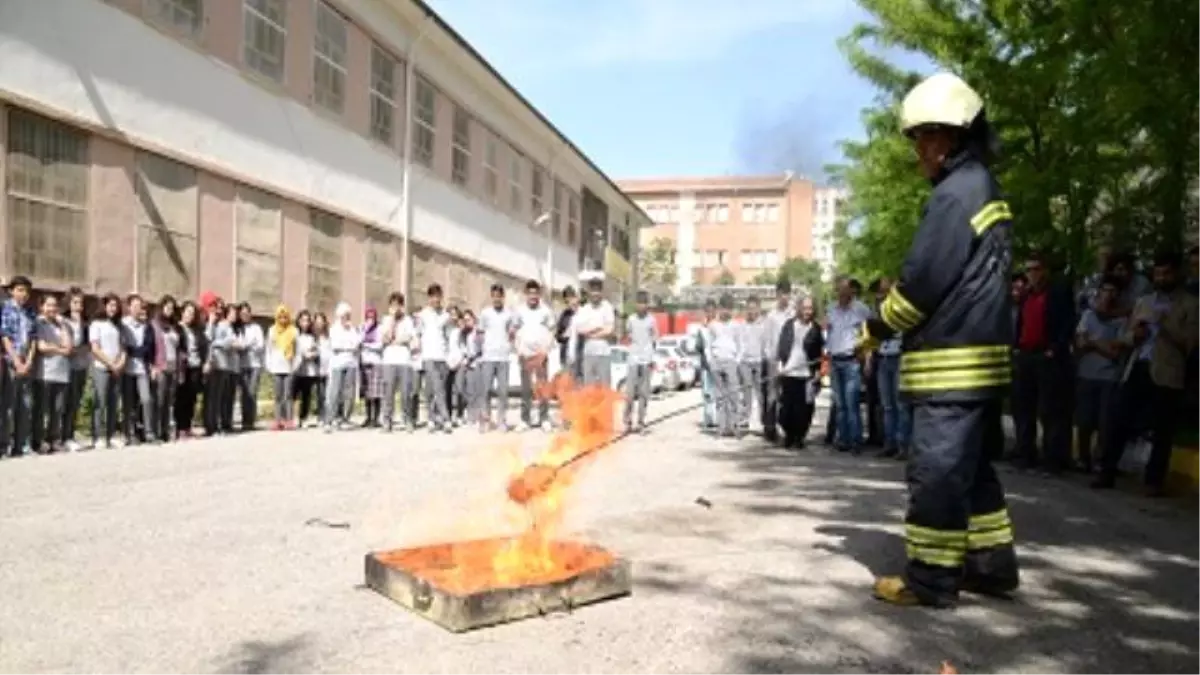 İtfaiyenin Tatbikatı Gerçeği Aratmadı