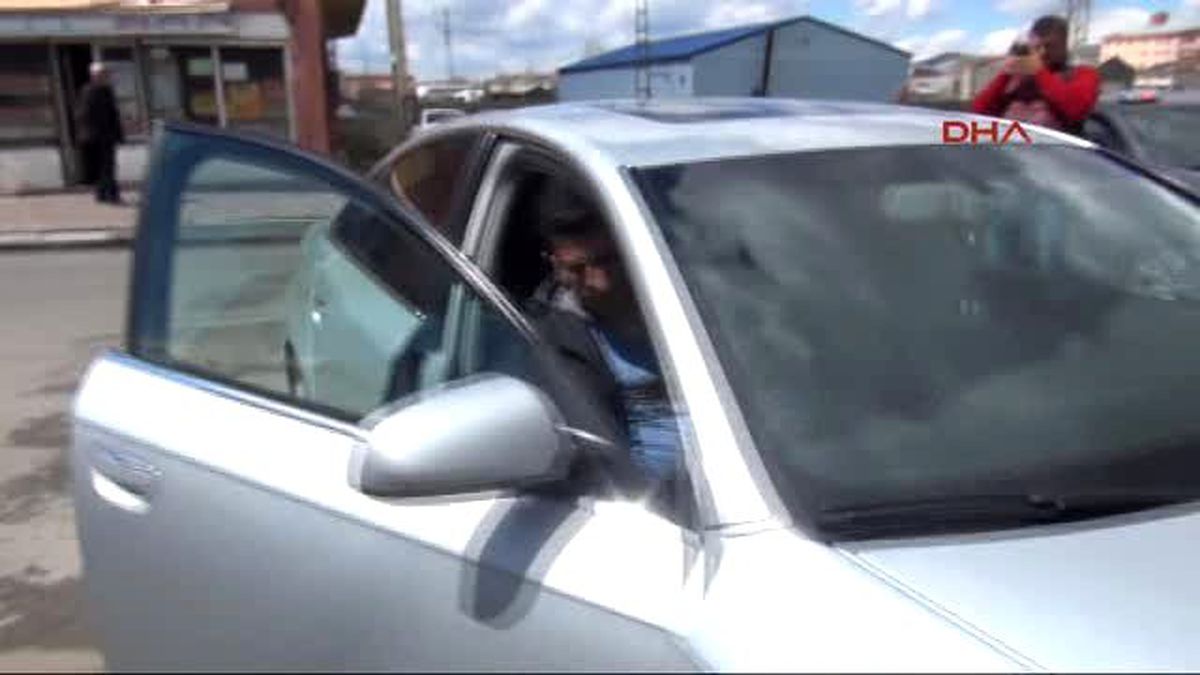 Kars\'ta Her Mezarın Başına Bir Fidan Dikilecek