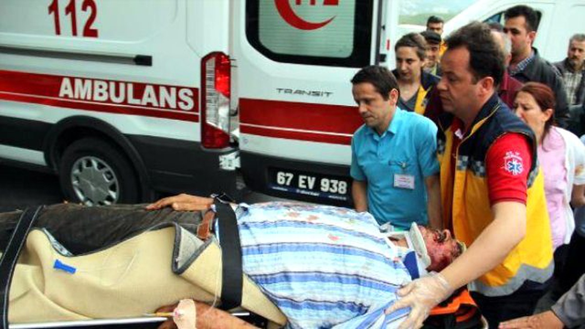 Muhtarın Kullandığı Patpat Kaza Yaptı; 1\'i Ağır 2 Yaralı