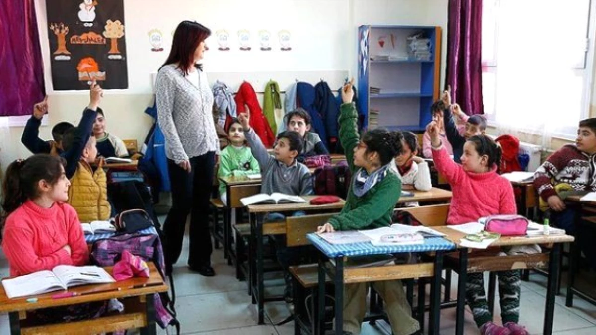 Aday Öğretmenler Tek Nöbet Tutmayacak, Tek Başına Derse Girmeyecek