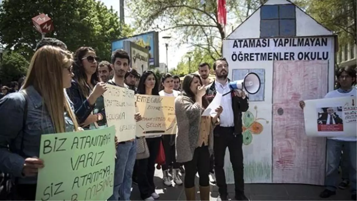 Atanmayı Bekleyen Öğretmen Sayısı 350 Bine Ulaştı