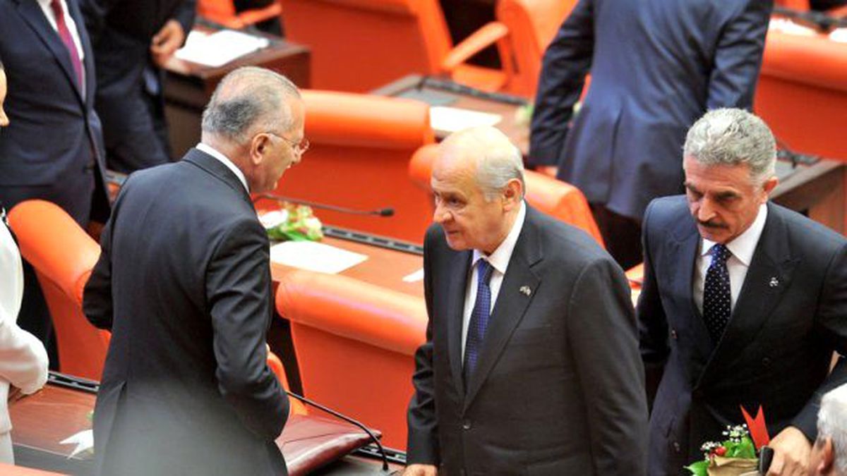 Bahçeli'den Muhaliflere Son Darbe! Kongreyi Önlüyorlar