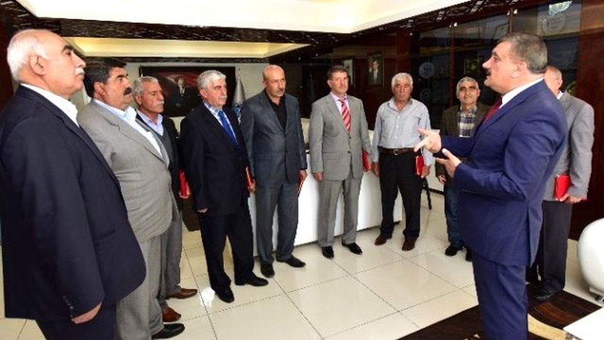 Başkan Gürkan, Emekli Olan Personele Teşekkür Plaketi Verdi