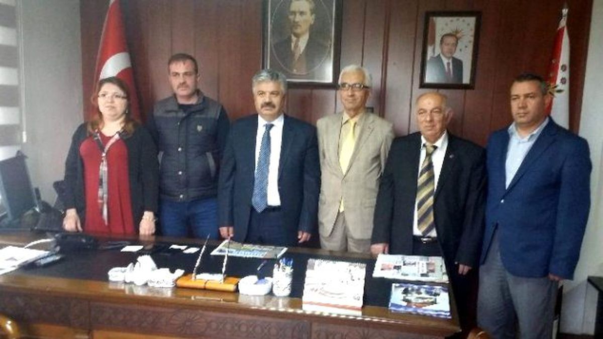Cemiyet\'ten Müdür Hasan Çevik\'e Hayırlı Olsun Ziyareti