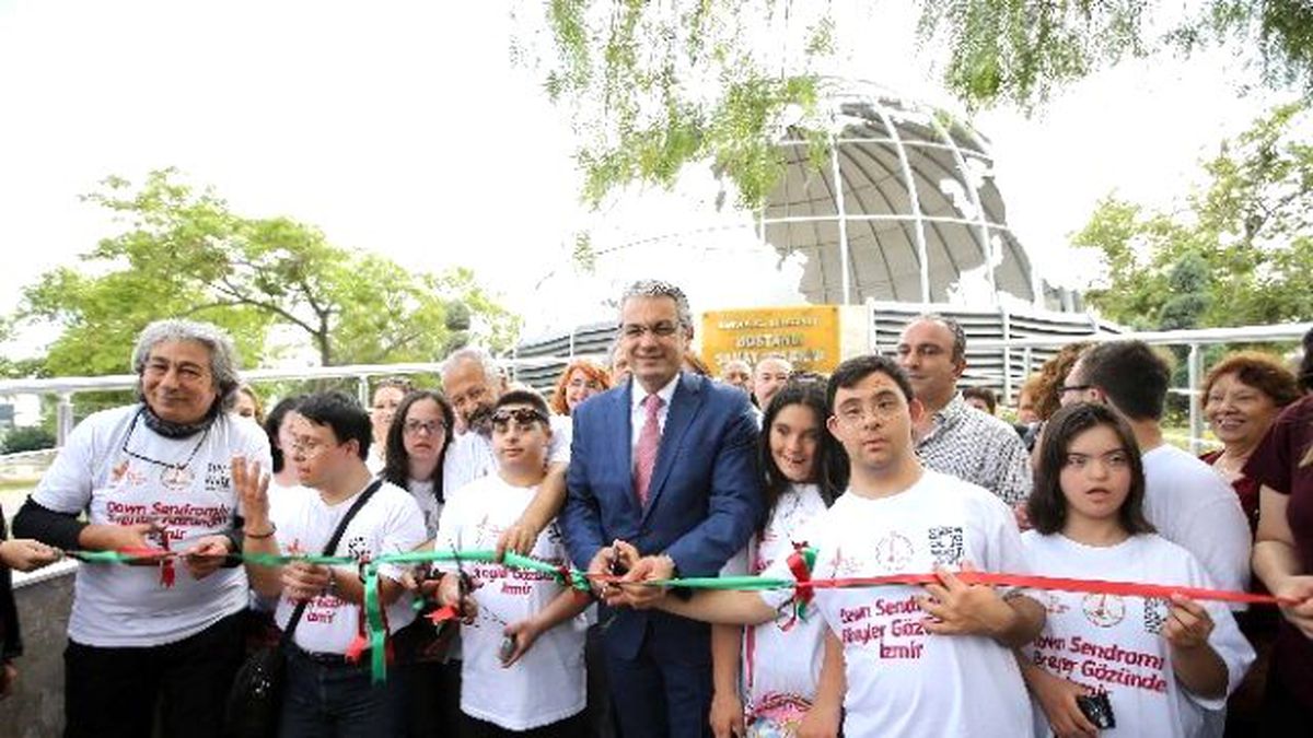 Down Sendromlular Gözünden İzmir