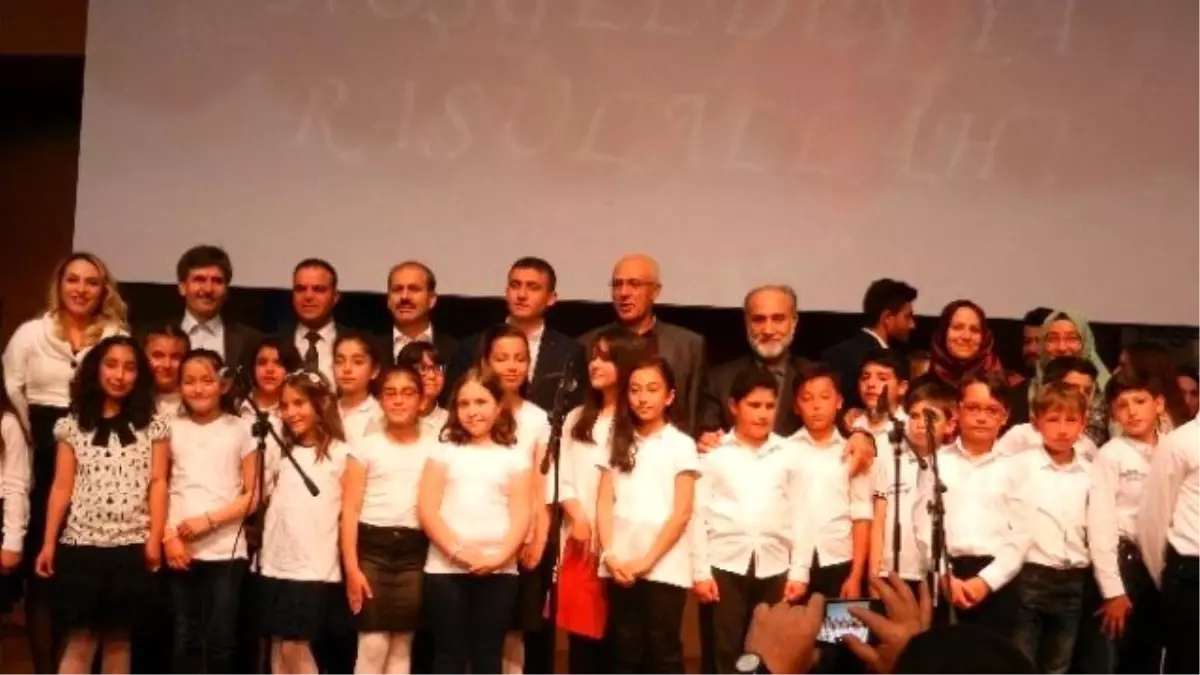 Ercan Kıvrak\'ta Kutlu Doğum Etkinliği