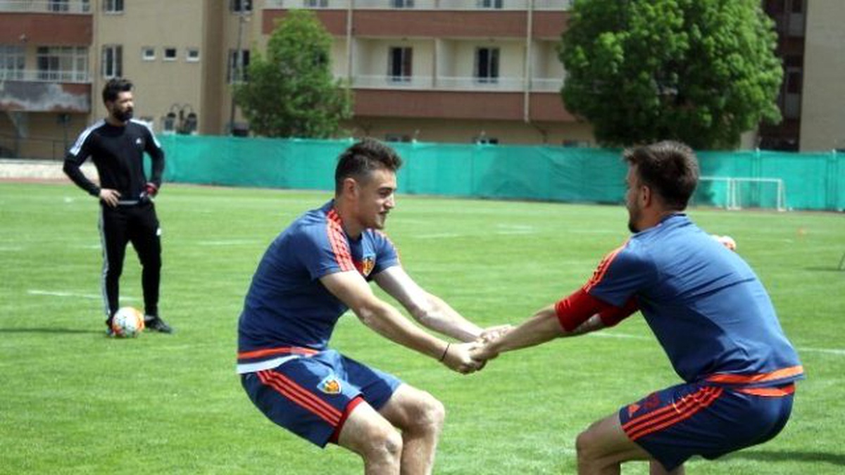 Hakan Kutlu: "Bu İşin İçinden Sıyrılmak İstiyoruz"