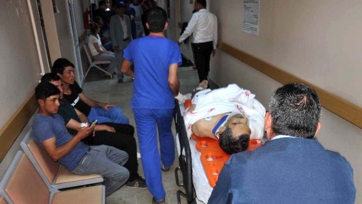 Kazadan Kurtuldu, Tır Çarptı Öldü