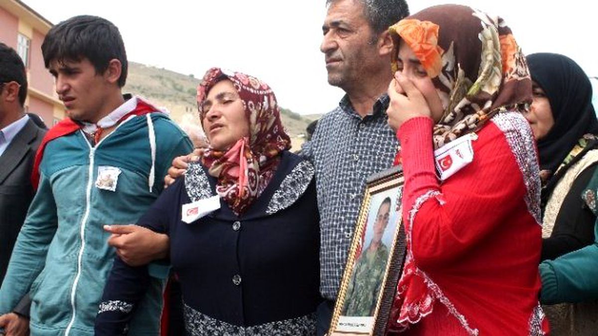 Niğde Şehidi Gözyaşları İçerisinde Toprağa Verildi