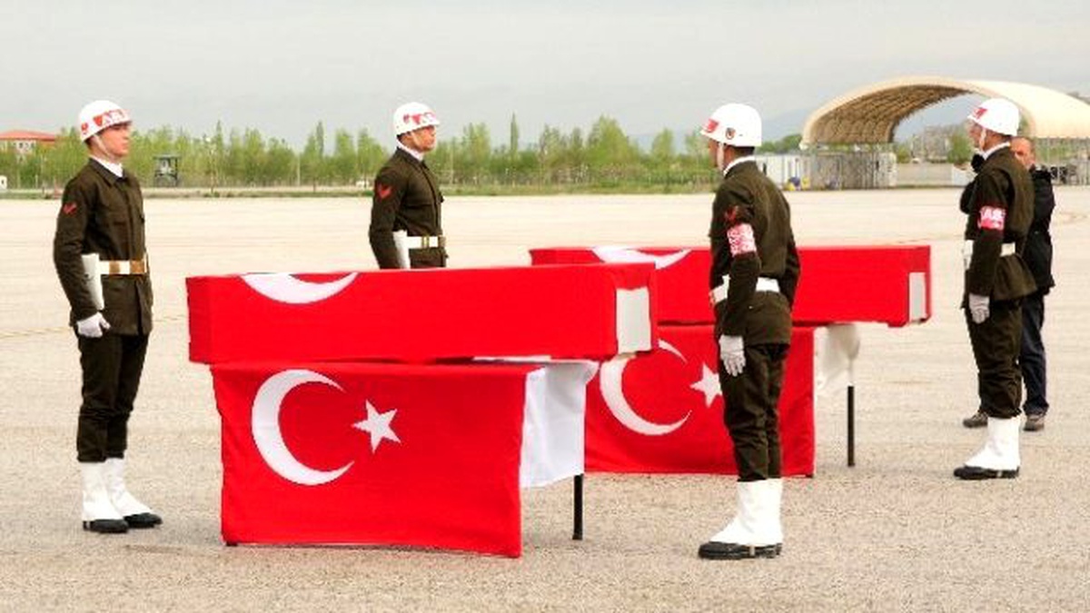 Şehit Askerler Memleketlerine Uğurlandı