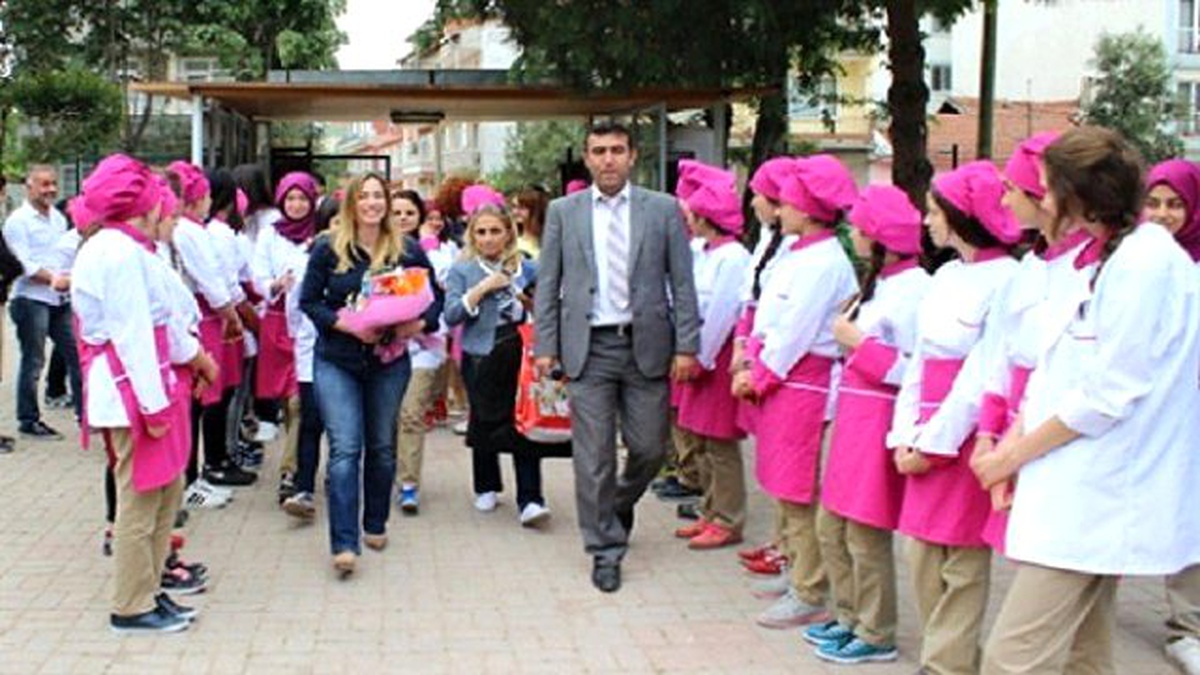 Ünlü Şef Orhun, Gönen\'i Ziyaret Etti