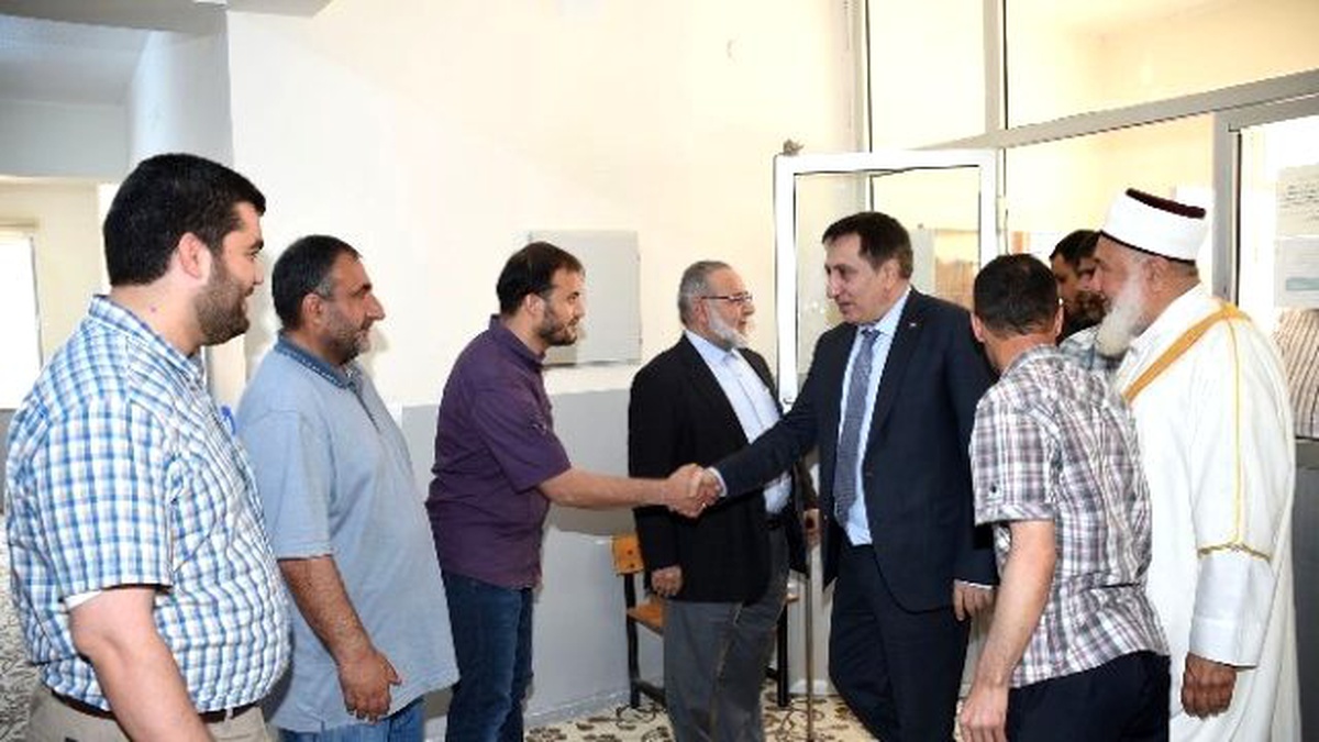 Vali Küçük Suriyelilere Yönelik Dernekleri Ziyaret Etti