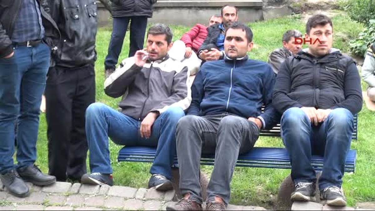 Zonguldak Kayyum Atanan Maden Şirketinde İşçilerden Oturma Eylemi