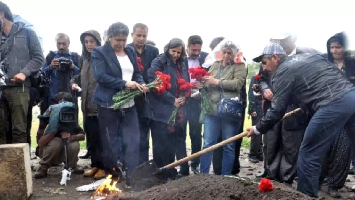 78 Yıl Sonra Tabuta Konuldular